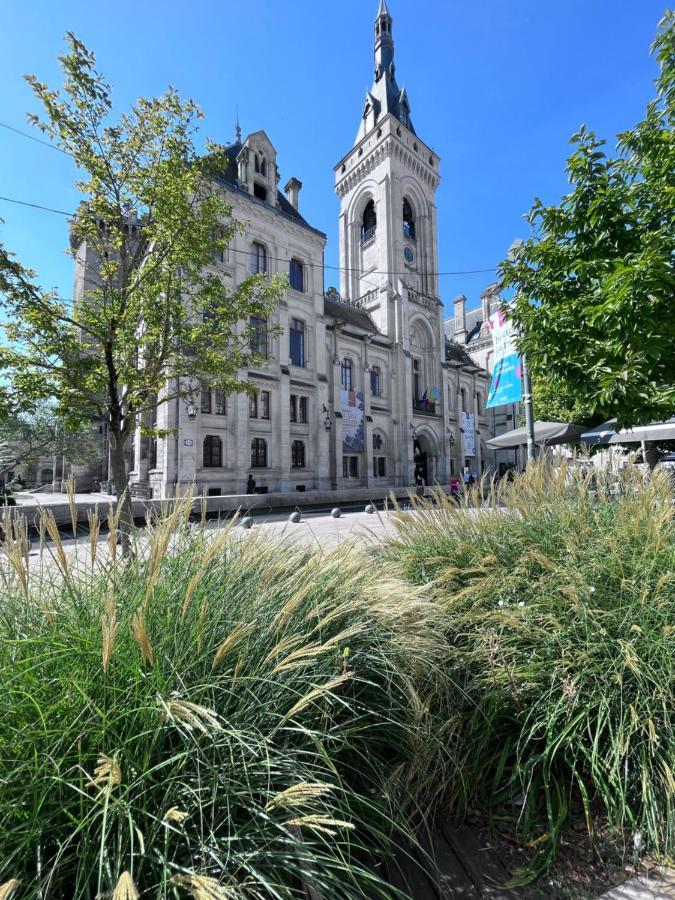 Charmante Maison Proche Hotel De Ville Angulema Exterior foto